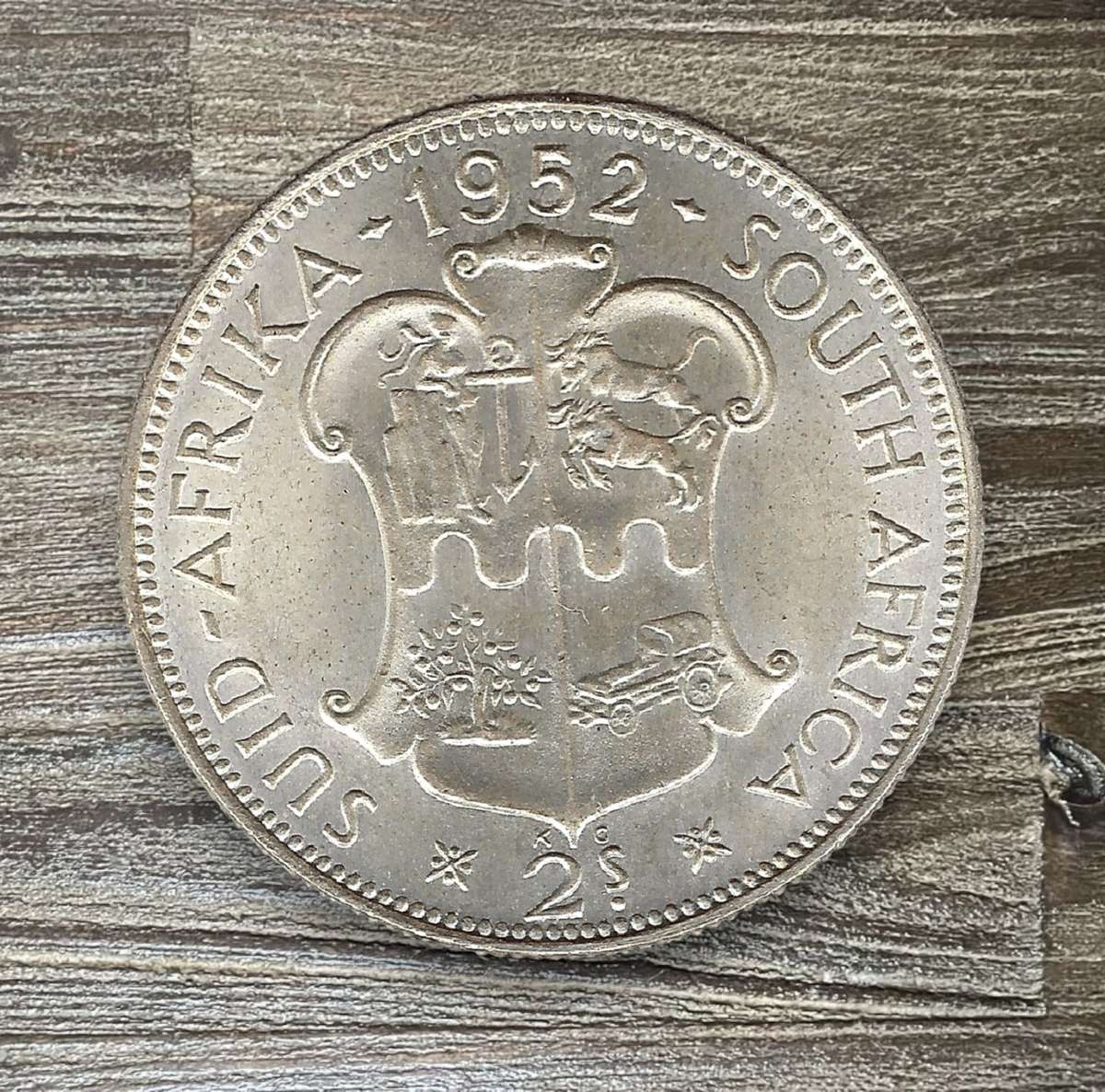 1952 *** 2 Shilling *** This should get graded