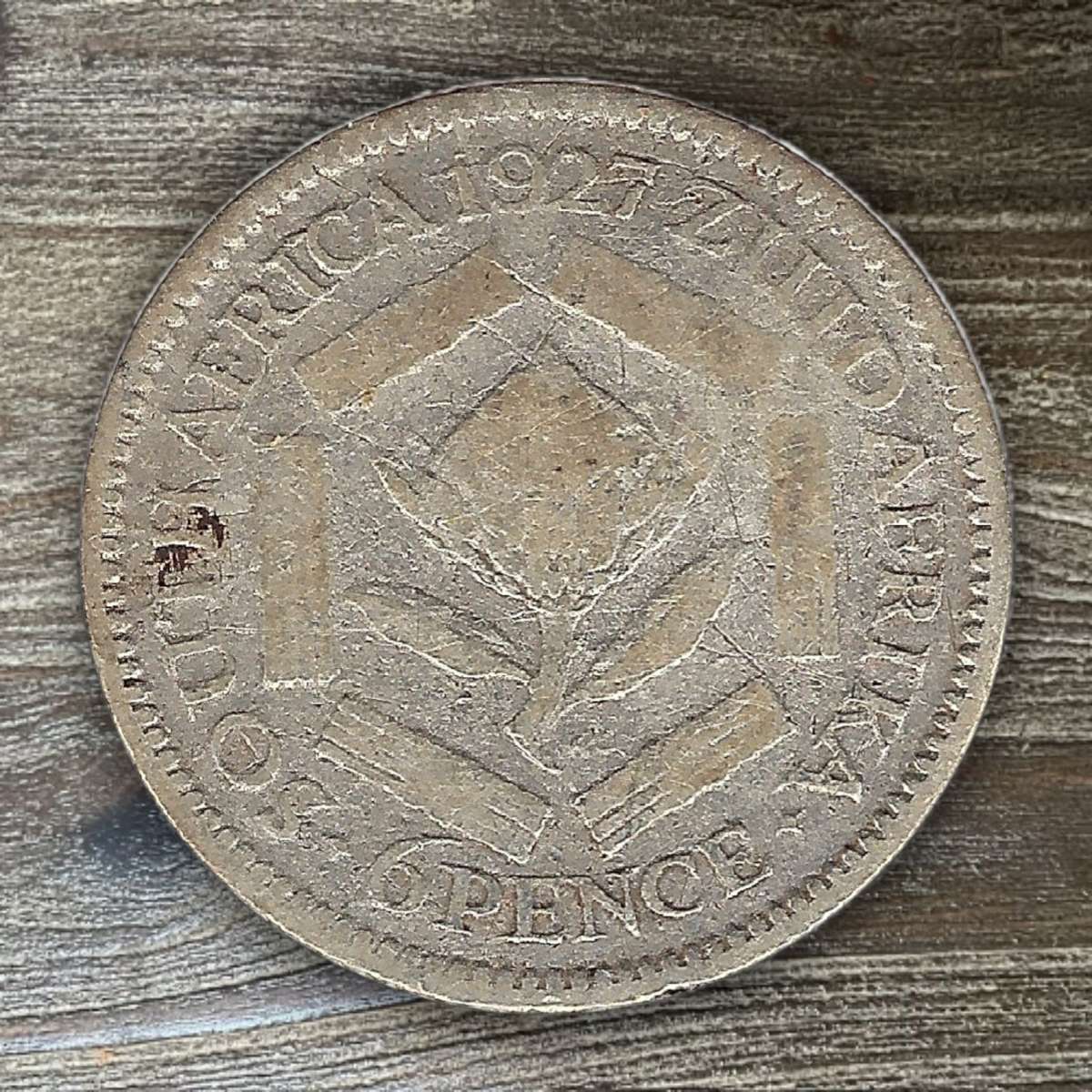 1927 *** 6 Pence *** Difficult year, filler coin