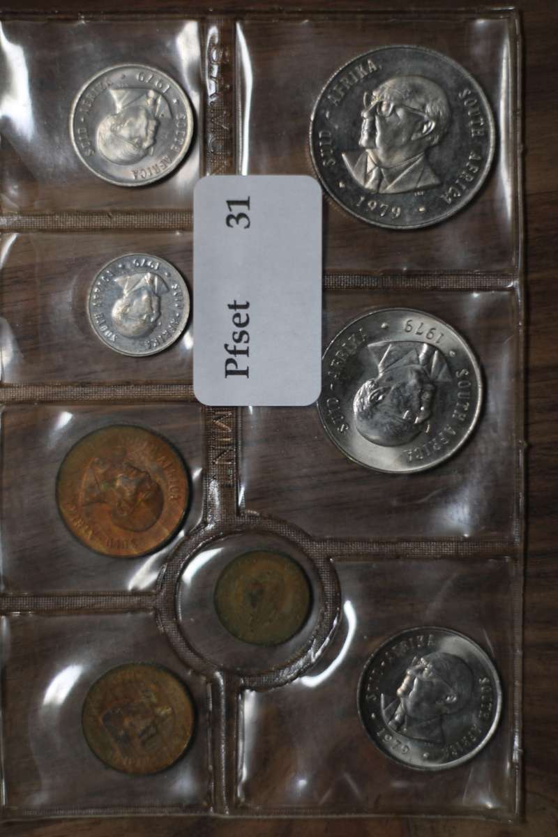 1979 *** Uncirculated set with Nickel R1