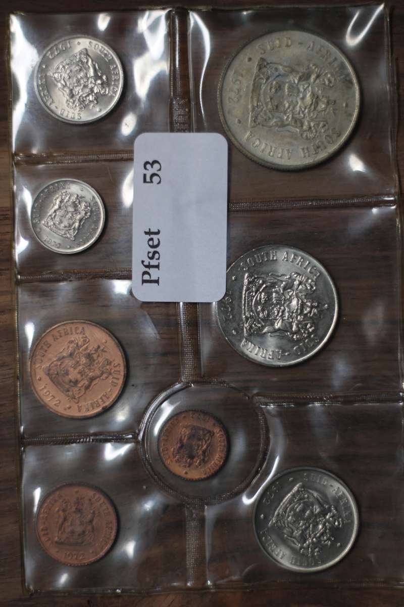 1972 *** Uncirculated set with Silver R1