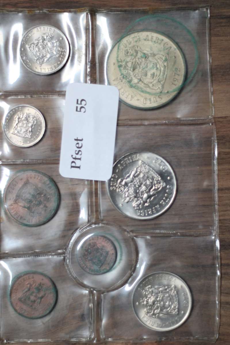 1972 *** Uncirculated set with Silver R1