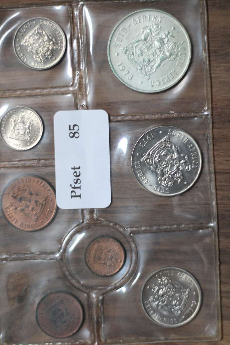 1973 *** Uncirculated set with Silver R1