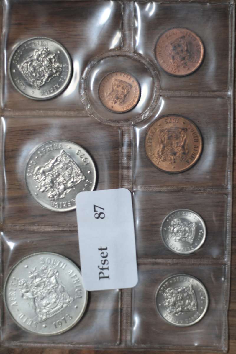 1973 *** Uncirculated set with Silver R1