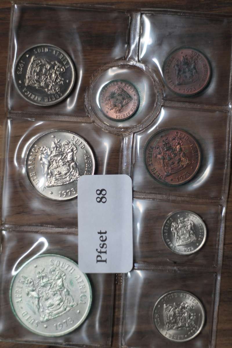 1973 *** Uncirculated set with Silver R1