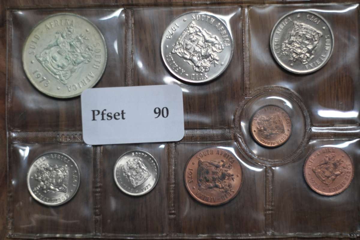 1973 *** Uncirculated set with Silver R1