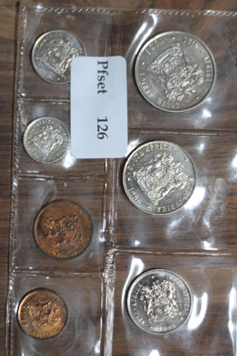 1986 *** Uncirculated set with Nickel R1
