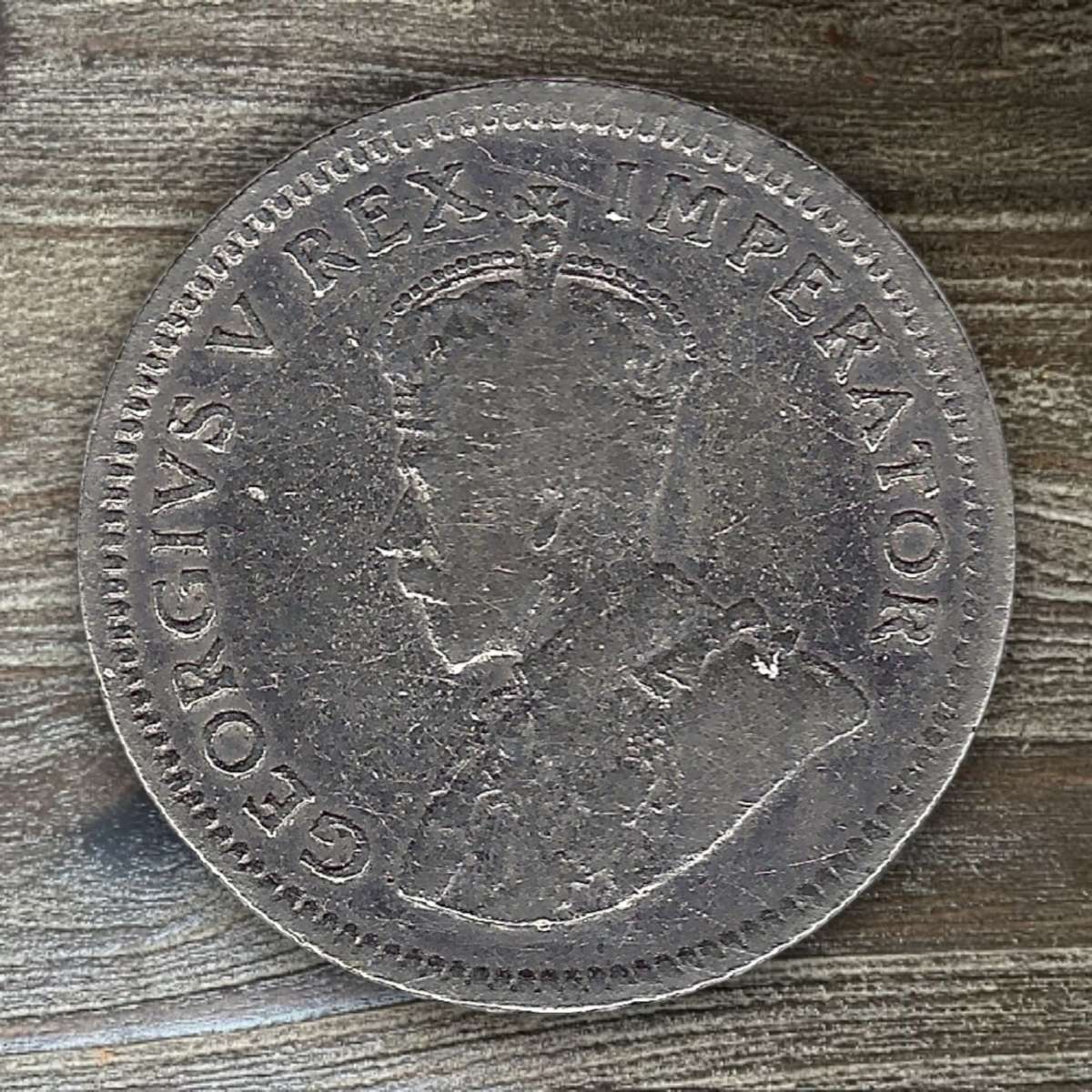 1924 *** 6 Pence *** Difficult year, filler coin