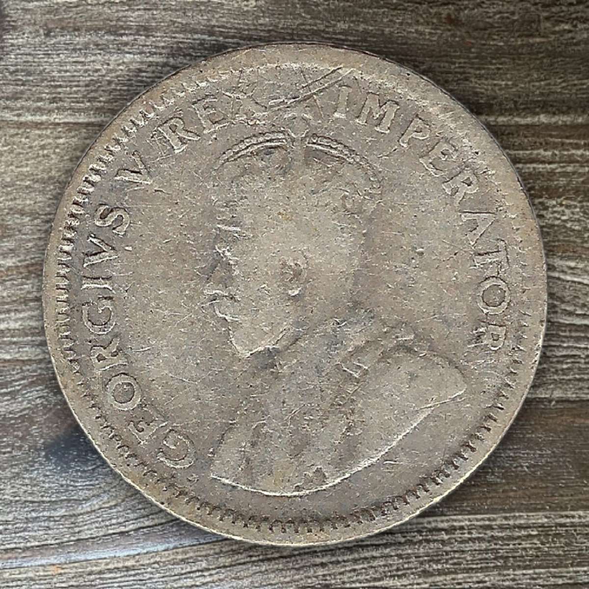 1927 *** 6 Pence *** Difficult year, filler coin