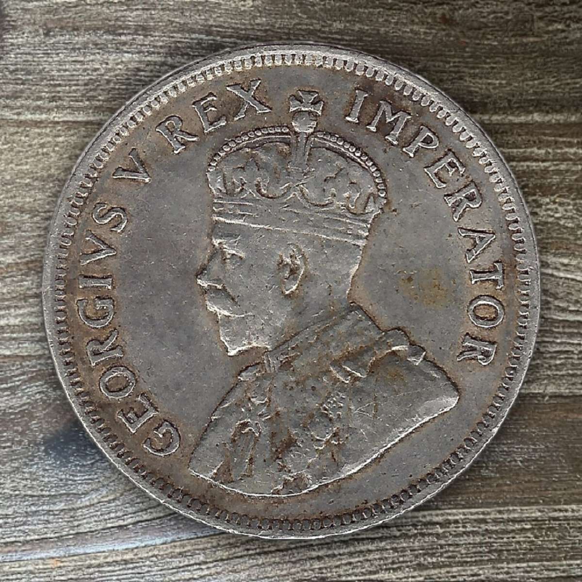 1928 *** 1 Shilling *** Better than most