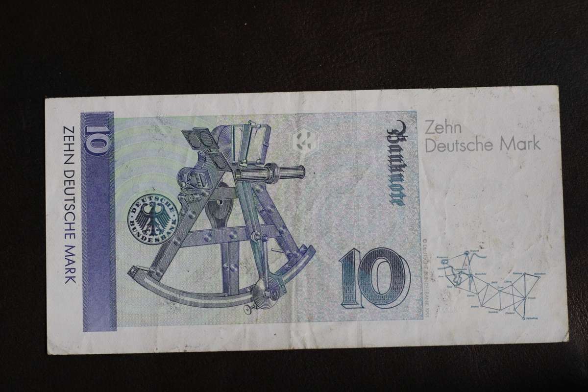 German *** 10 Deutche Mark *** Circulated