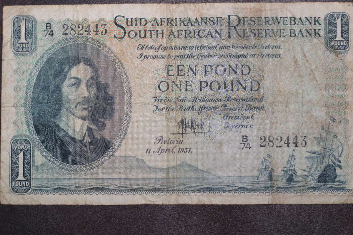 MH de Kock 1951 *** 1 Pound *** Circulated