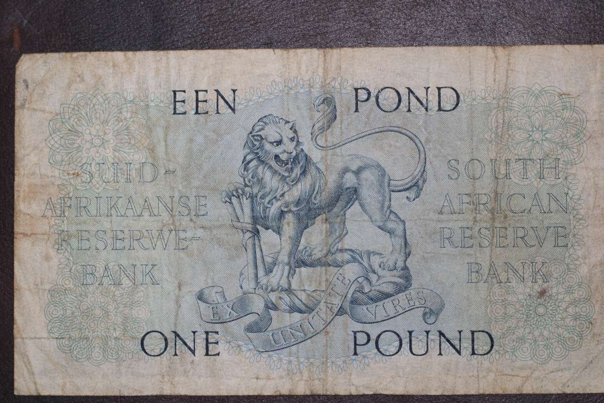 MH de Kock 1951 *** 1 Pound *** Circulated