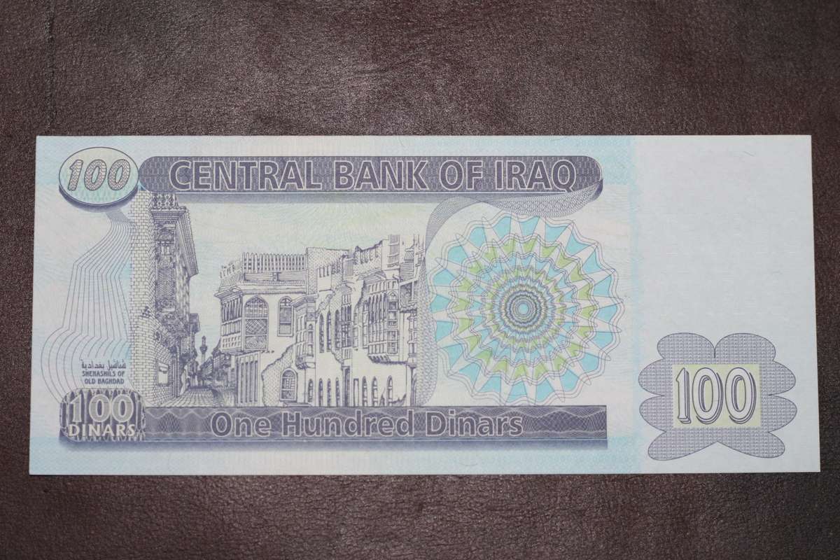 Iraq *** 100 Dinar *** Unc