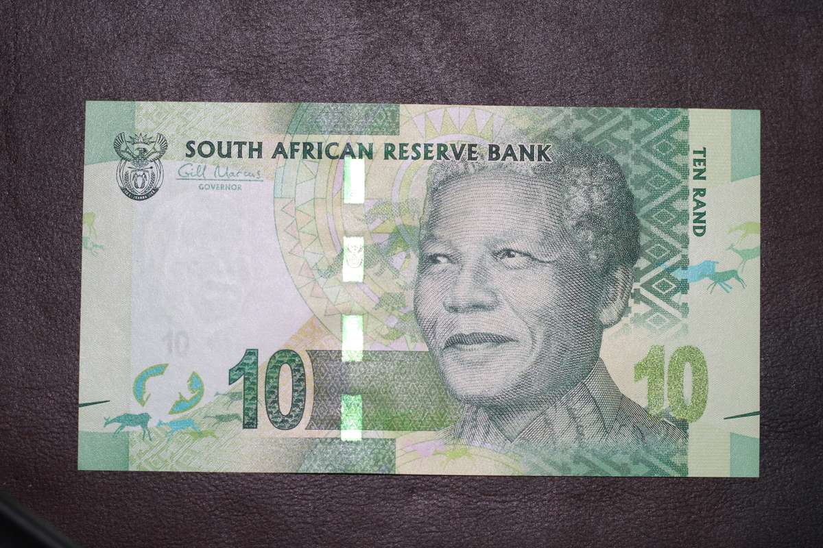 Gill Marcus *** R10 *** Uncirculated