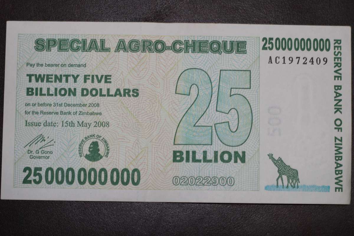 Zimbabwe Special Agro Cheque *** $25 Billion *** diagonal fold