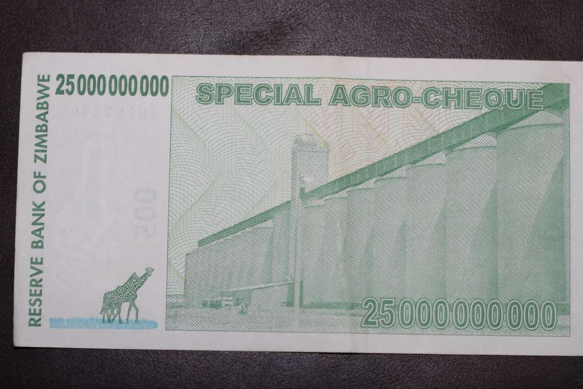 Zimbabwe Special Agro Cheque *** $25 Billion *** diagonal fold