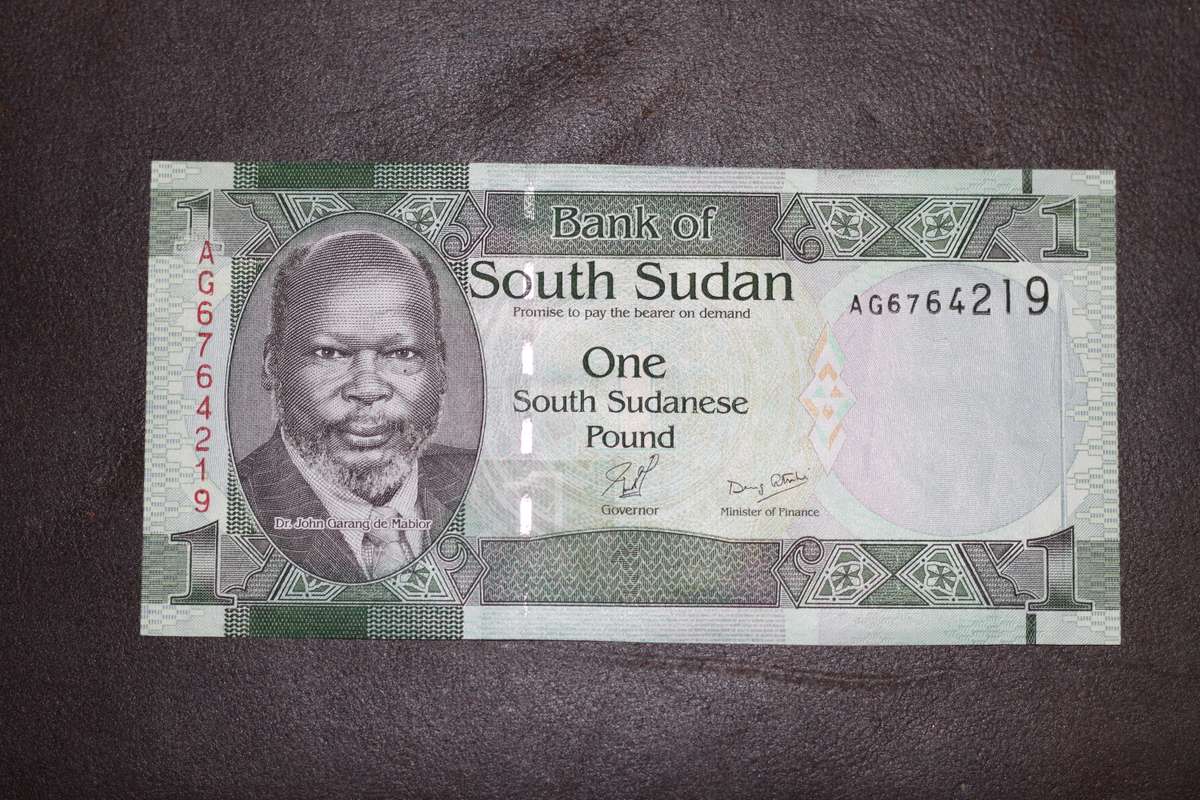 South Sudan *** 1 Pound *** Seldom offered