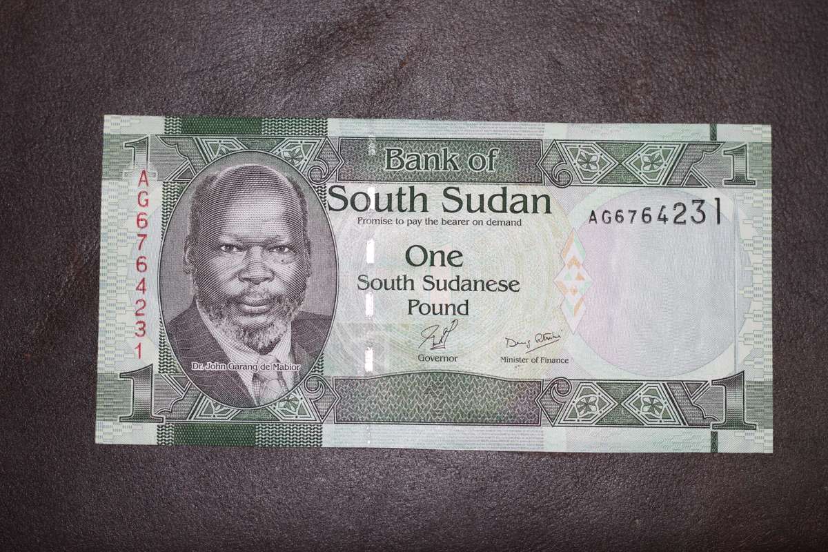 South Sudan *** 1 Pound *** Seldom offered
