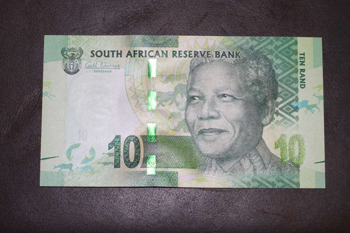 Gill Marcus *** R10 *** Please grade from photos