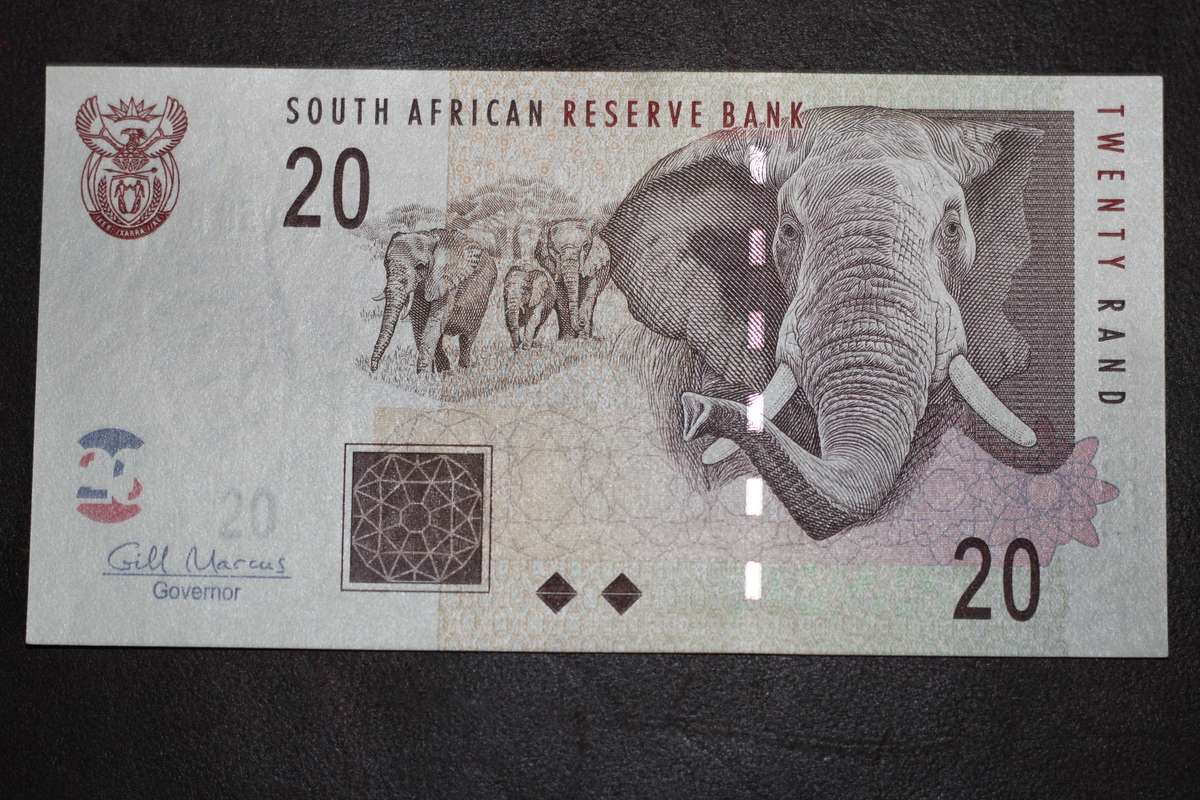 Gill Marcus *** R20 *** Please grade from photos