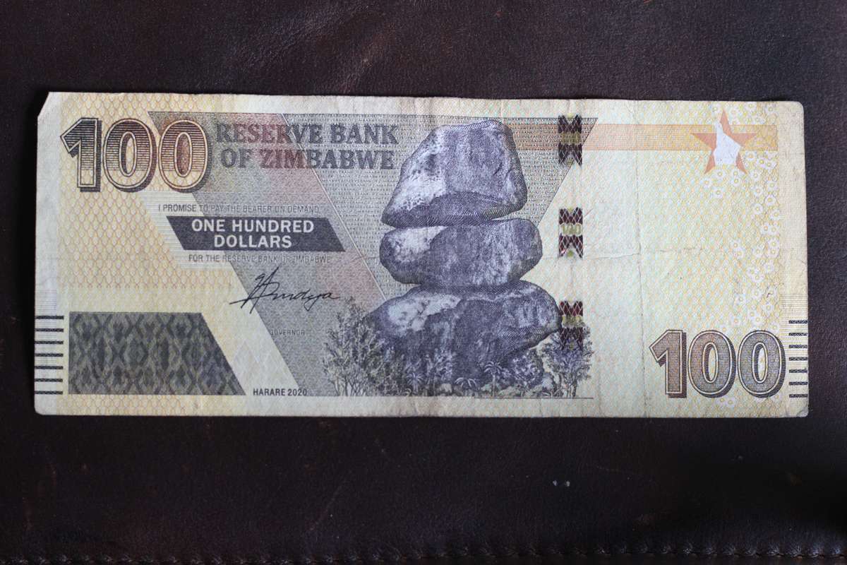 Zimbabwe - issued 2023 *** 100 *** Selling all notes