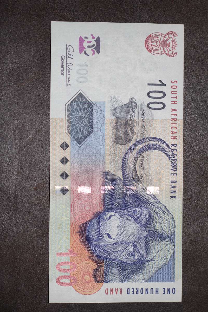 Gill Marcus *** R100 *** Please grade from photos