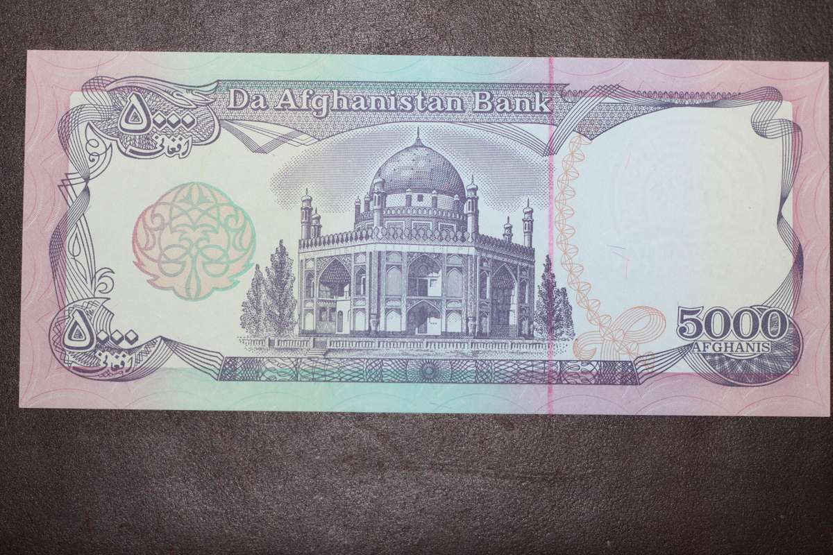 Afganistan *** 5 000 afganis *** Great note - ex dealer stock
