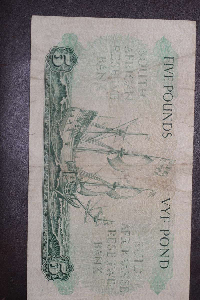 MH de Kock *** 5 Pounds *** Getting scarce in decent condition