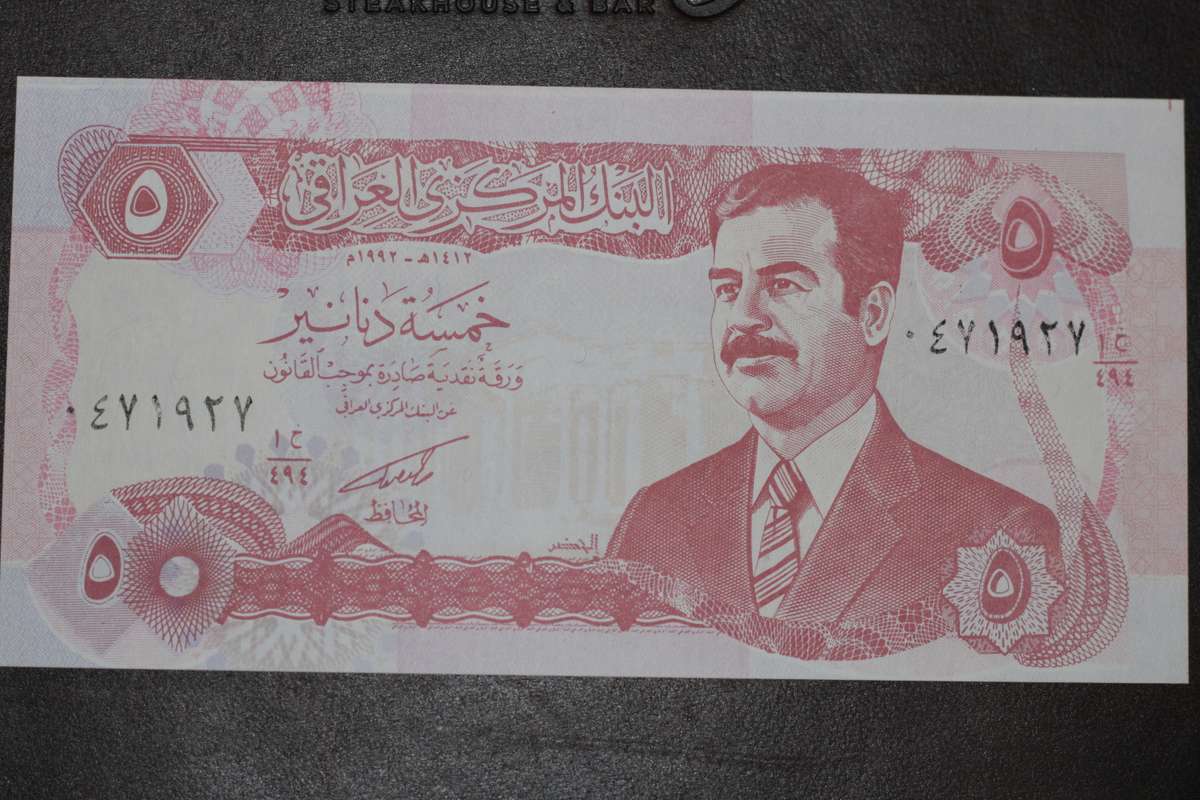 Iraq *** 5 Dinars *** Unc