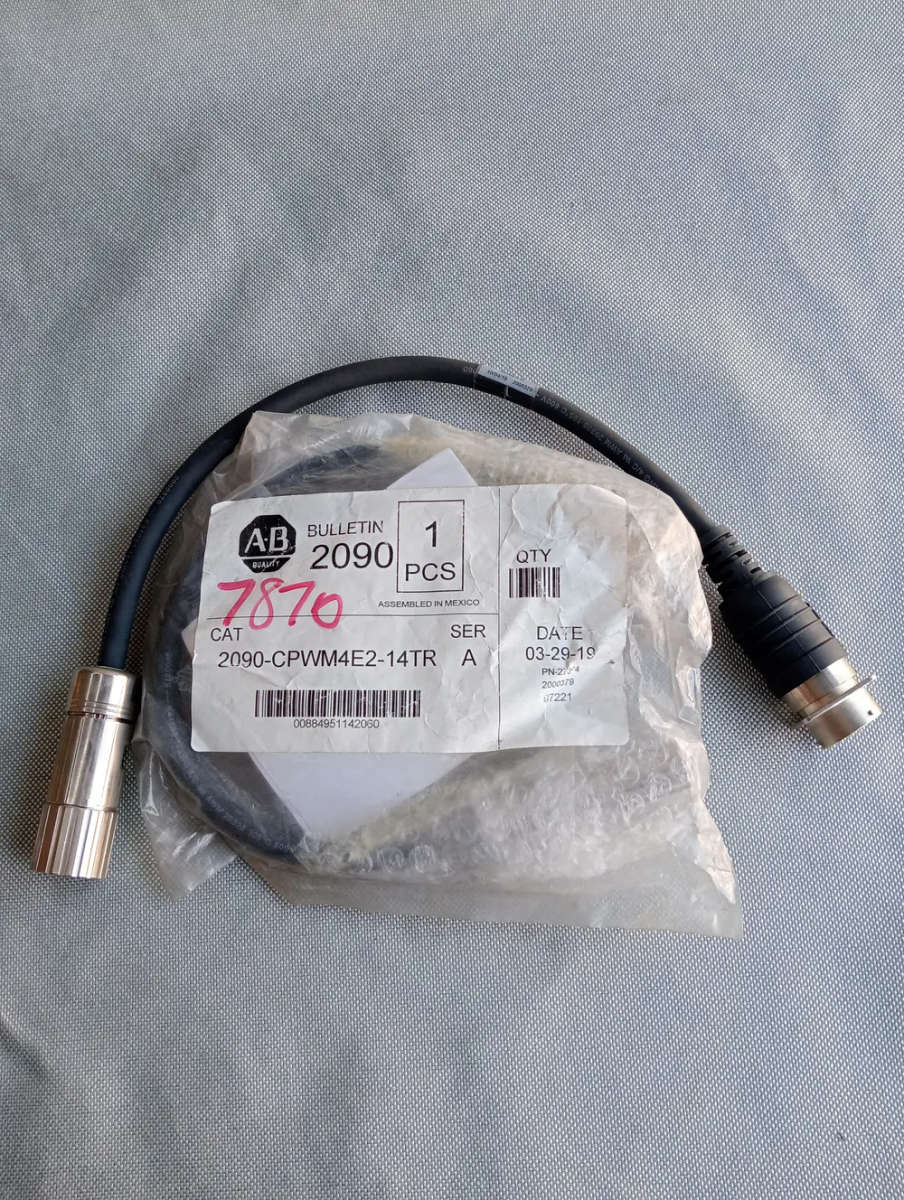 Adapter Cable 2090-CPWM4E2-14TR - USED