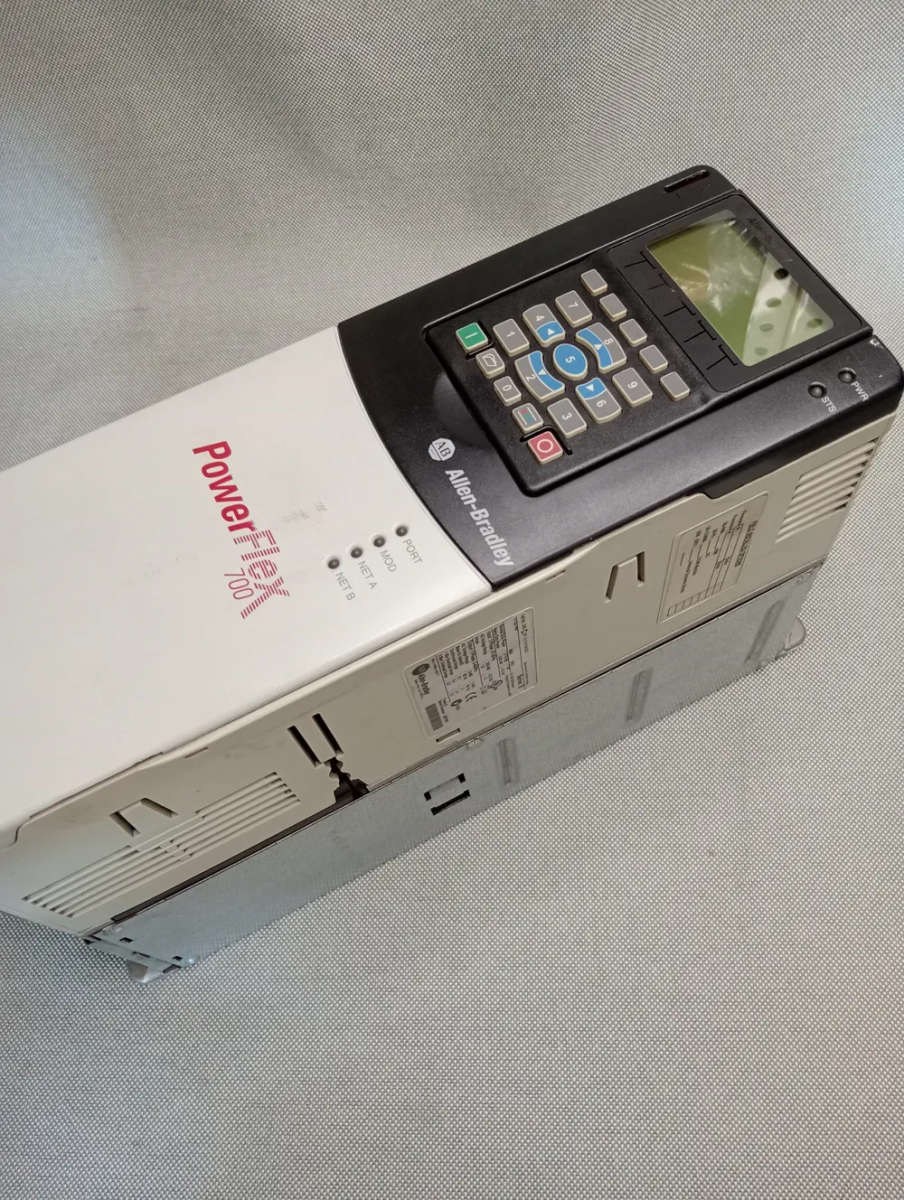 PowerFlex 700 AC Drive 20BC2P1A0AYNANC0 - USED