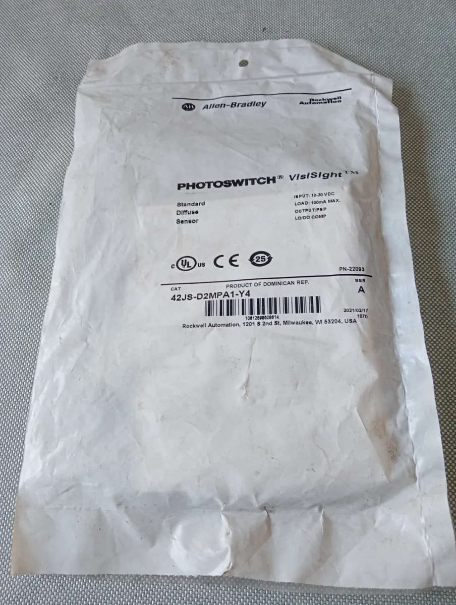 Photo Switch Sensor 42JS-D2MPA1-Y4 - NEW