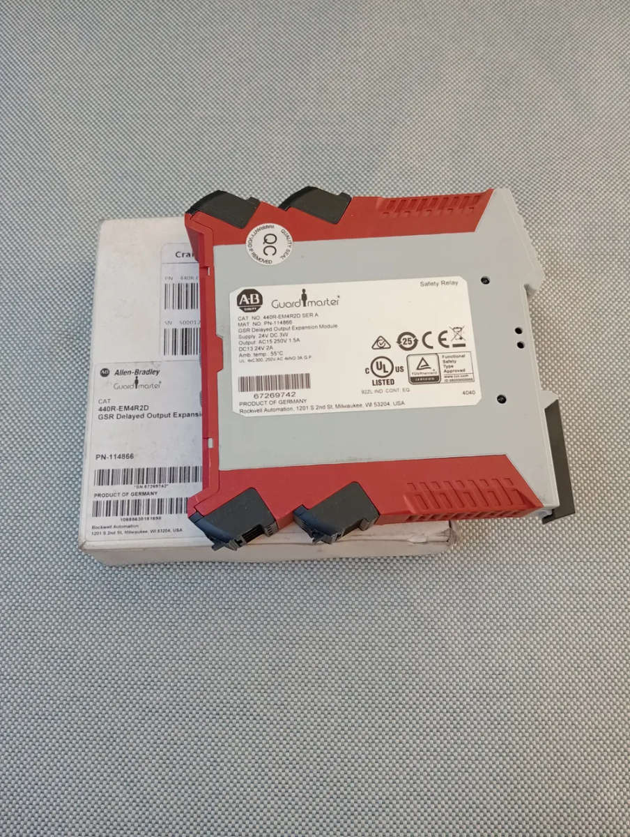 GSR Delayed Output Expansion Module 440R-EM4R2D - NEW