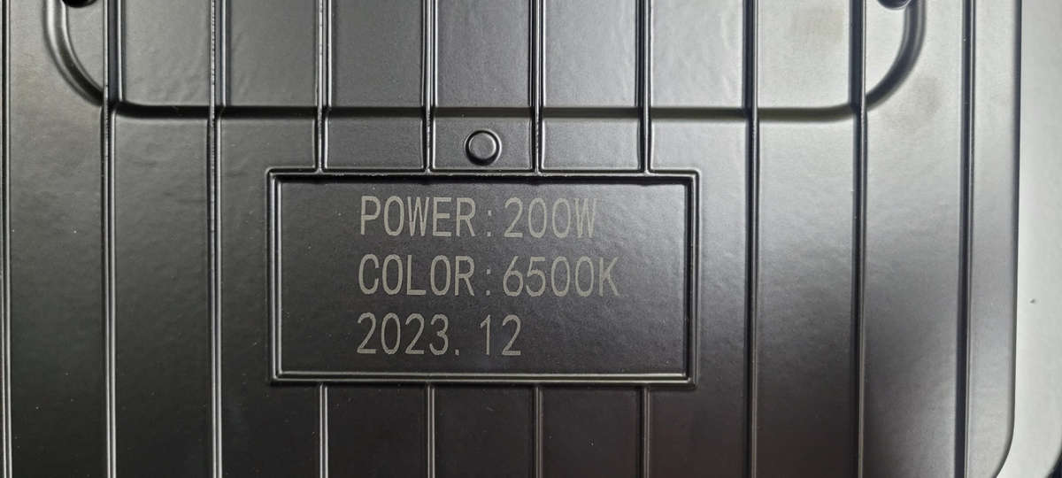 200W CLEAR Floodlight Outdoor LED with Solar Panel IP65