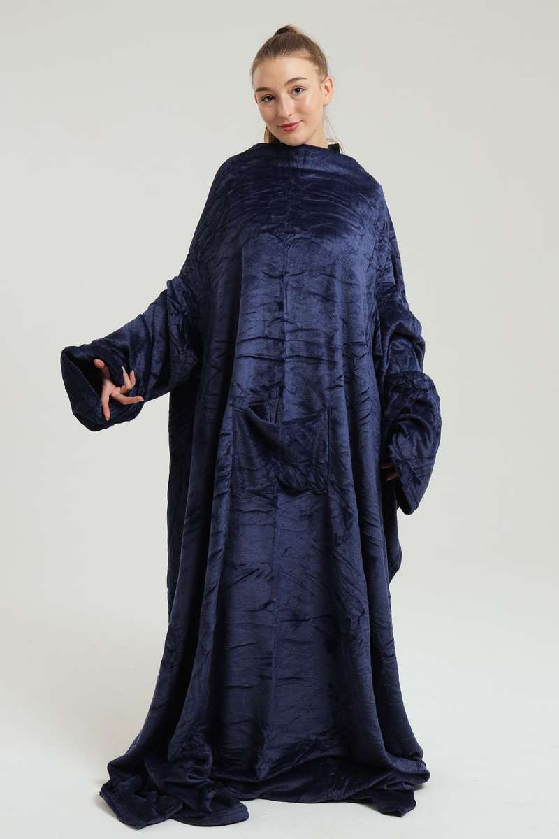 Wearable Fleece Throw Blanket with Sleeves and Foot Pockets