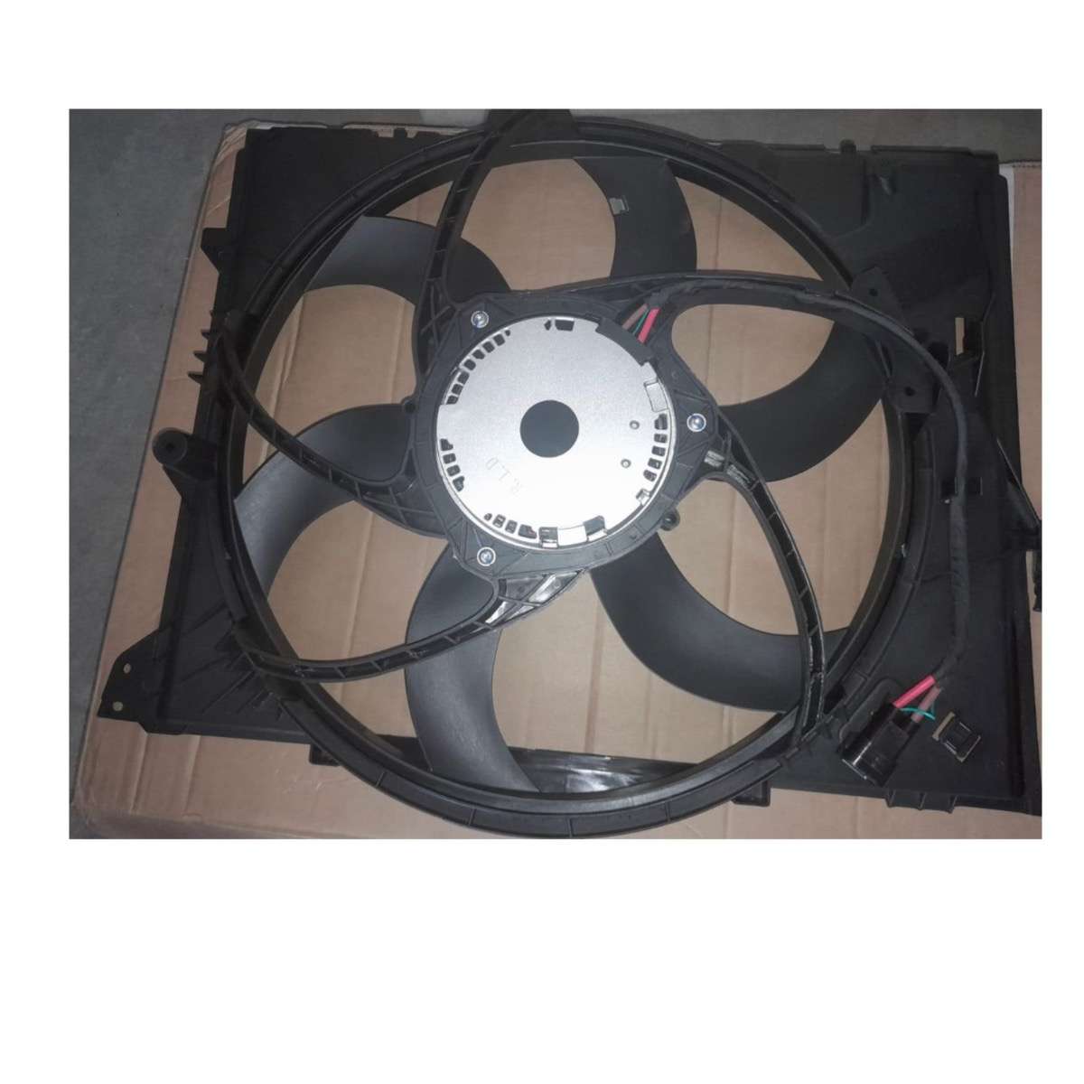 Bmw E90 Fan Assembly 4 Pin