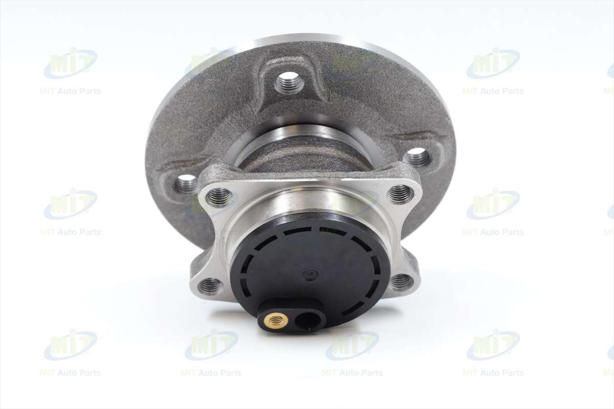 Aygo Rear Wheel  hub+bearing, 11-15 >aygo Mk2 >c1 Mk1 >107