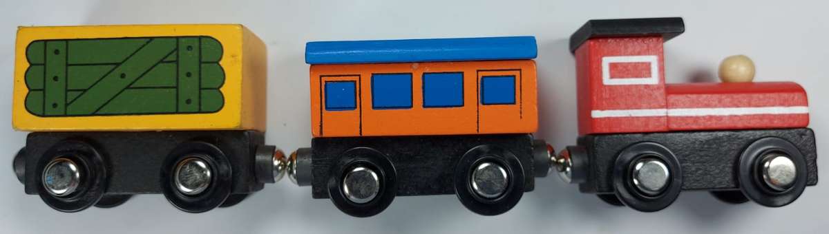 Wooden magnetic train set + wheels fits train set tracks