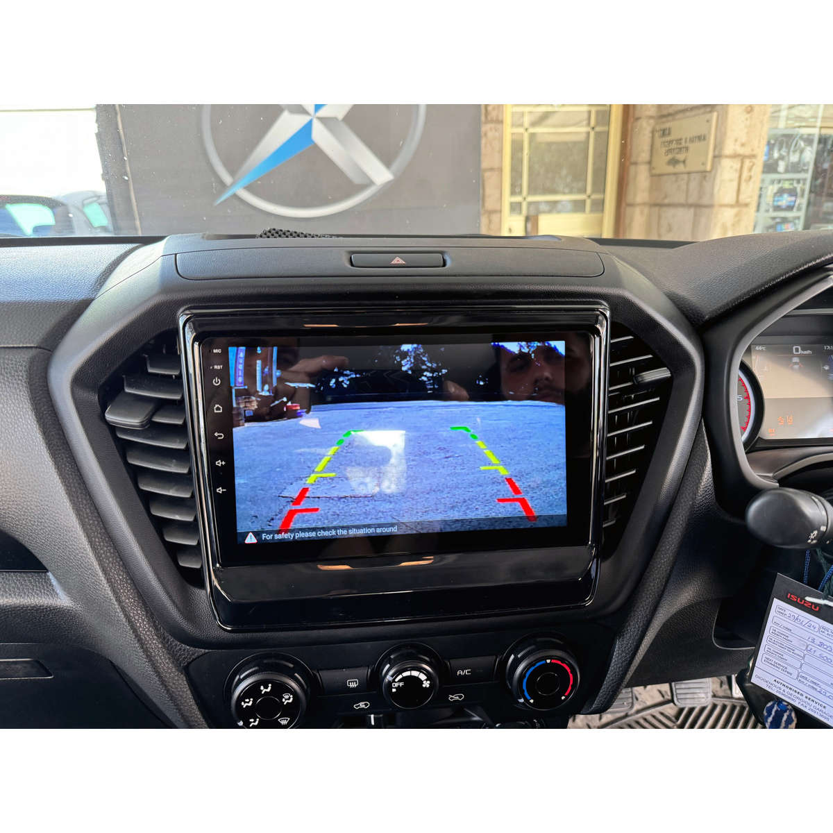 ISUZU D-Max 2022 2023 2024 2025 Android Navigation Radio Unit With Carplay