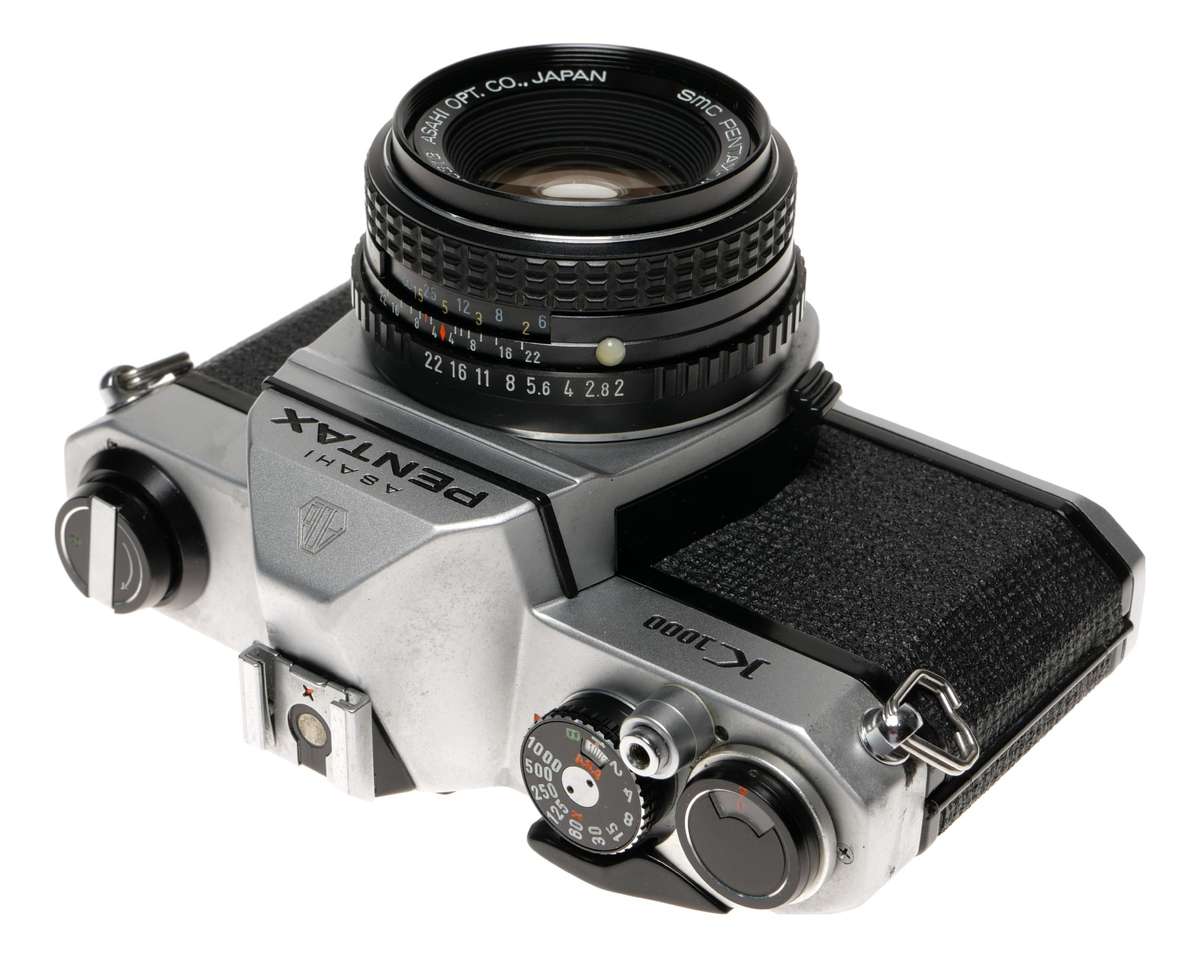 Pentax K1000 35mm SLR Camera with 50mm Lens filters
