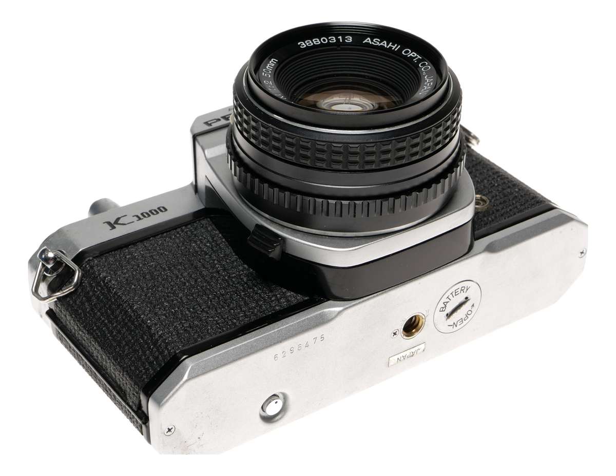 Pentax K1000 35mm SLR Camera with 50mm Lens filters