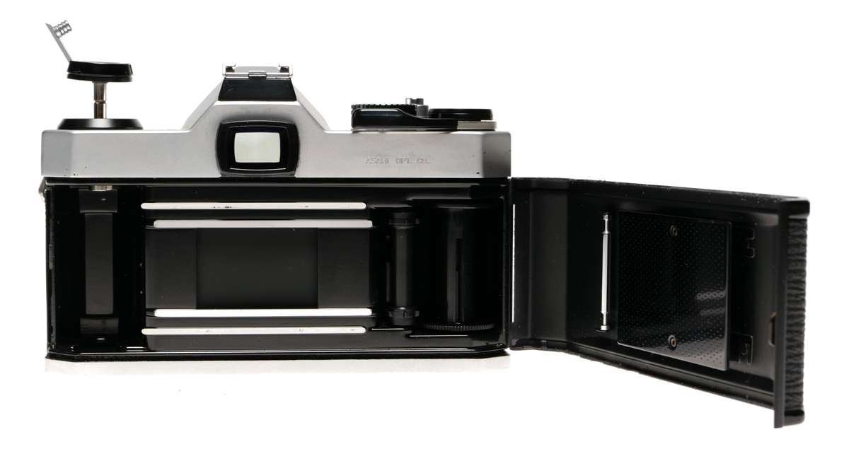Pentax K1000 35mm SLR Camera with 50mm Lens filters