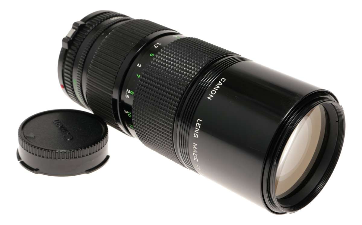 Canon FD 80-200mm f/4 Zoom Lens
