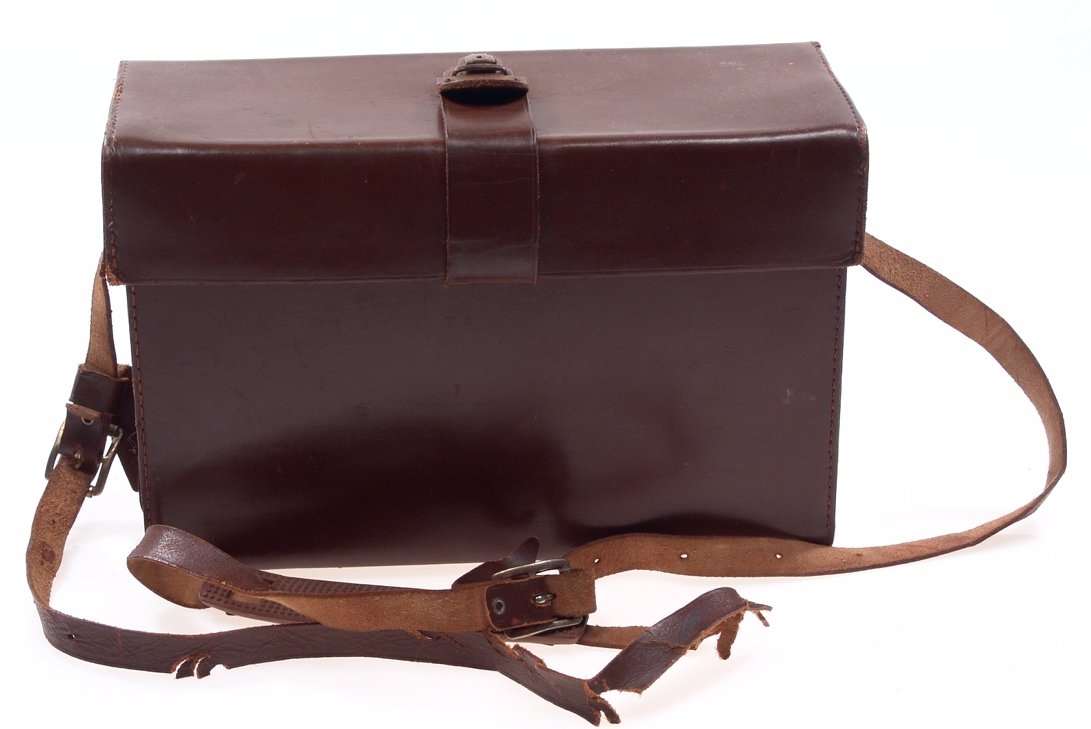 ORIGINAL BENSER LEICA LEATHER CAMERA CASE WITH INSERTS