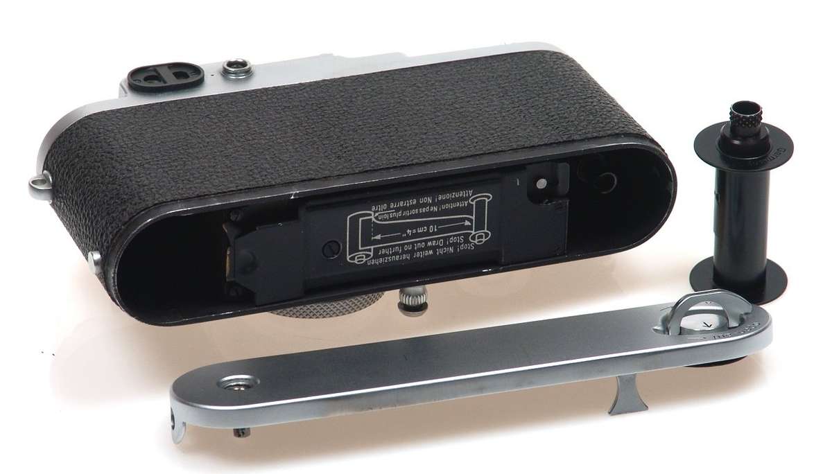 LEICA IIIf RED DIAL SELF TIMER CAMERA ELMAR 3.5/5cm 3F