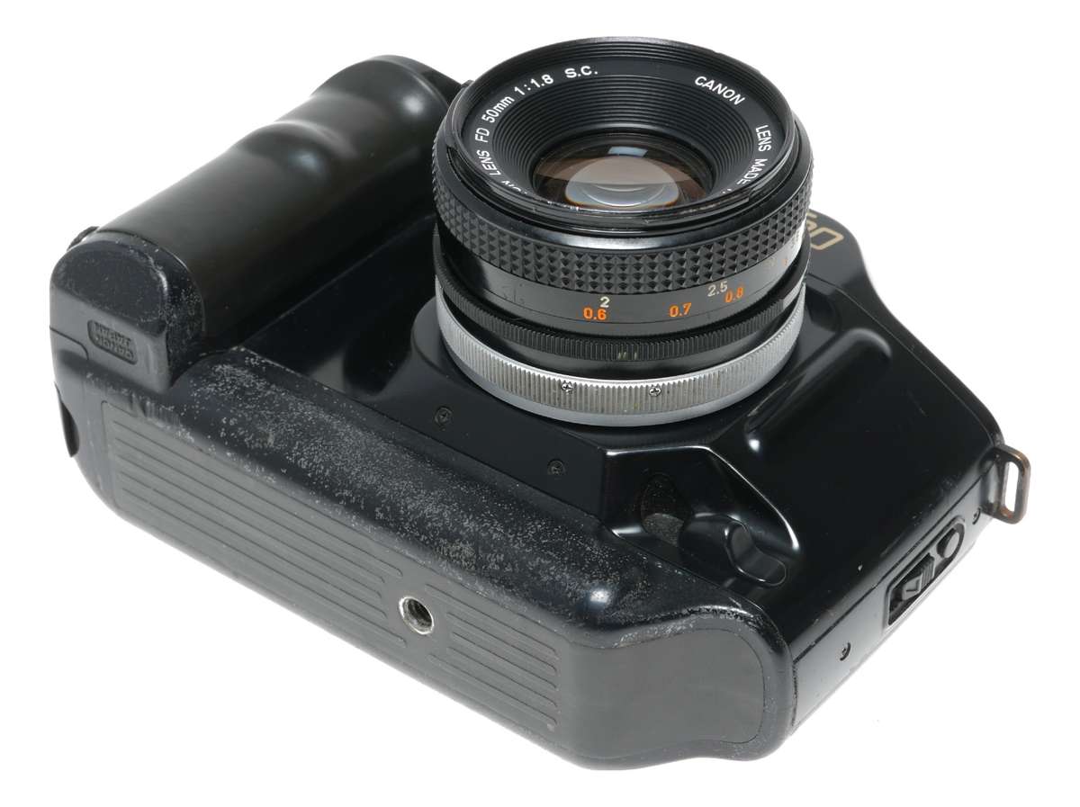 Canon T90 Black SLR camera Retro FD 50mm 1.8 S.S.C lens strap clean