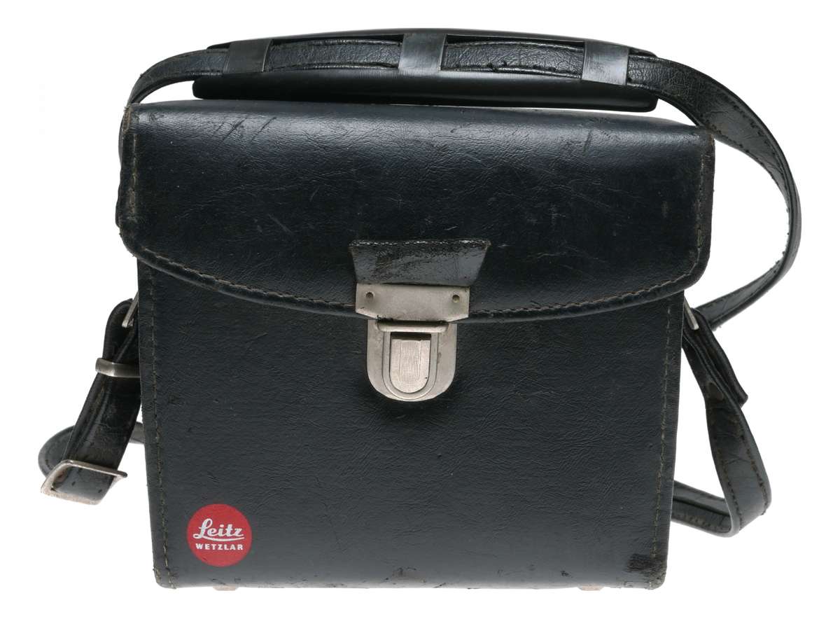 Leica CL camera Leitz Wetzlar Compact used black should case