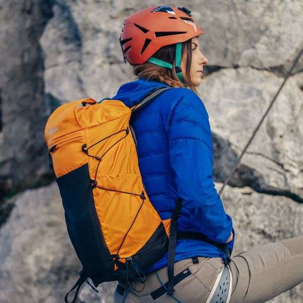 Lowepro RunAbout BP 18L II Orange Backpack