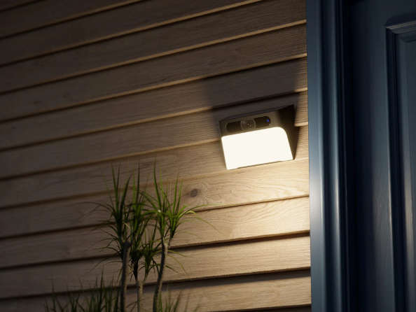 Eufy Solar Wall Light Cam S120