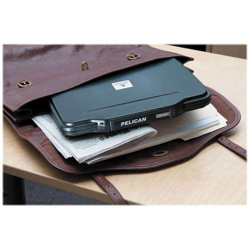 Pelican 1065CC Hardback Case for Select Tablets up to 10" (Black)